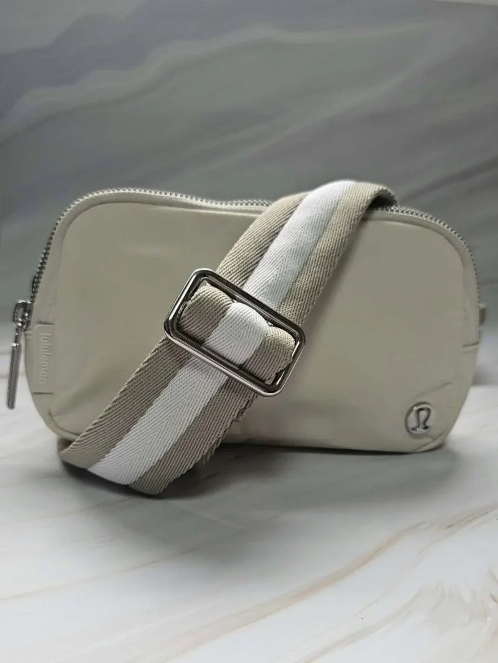 Lululemon Everywhere Cream Beige Belt Bag
